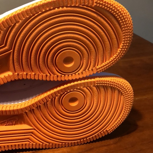 Nike by you women’s Air Force one white/orange - Picture 10 of 11